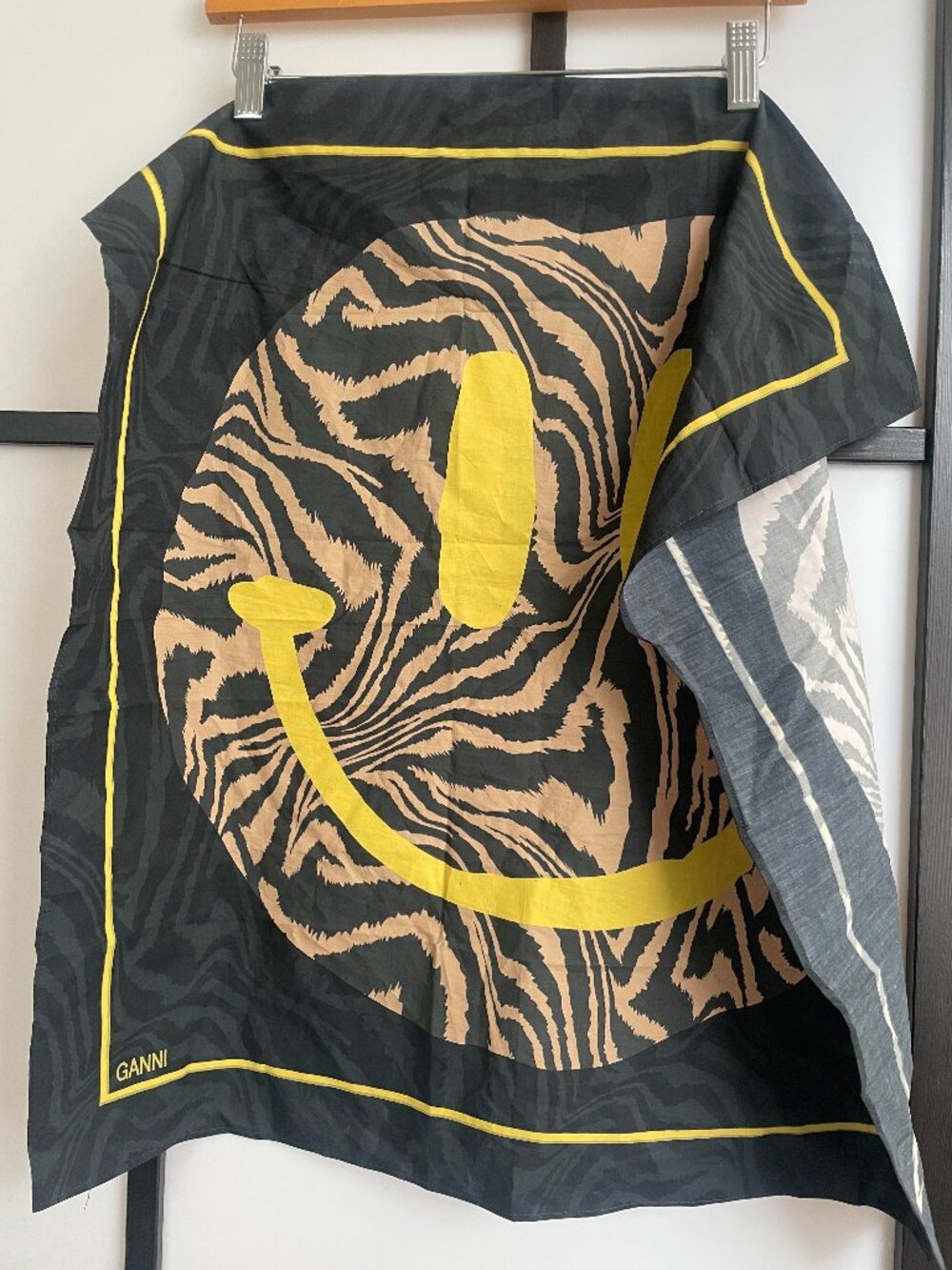 NWT Ganni scarf